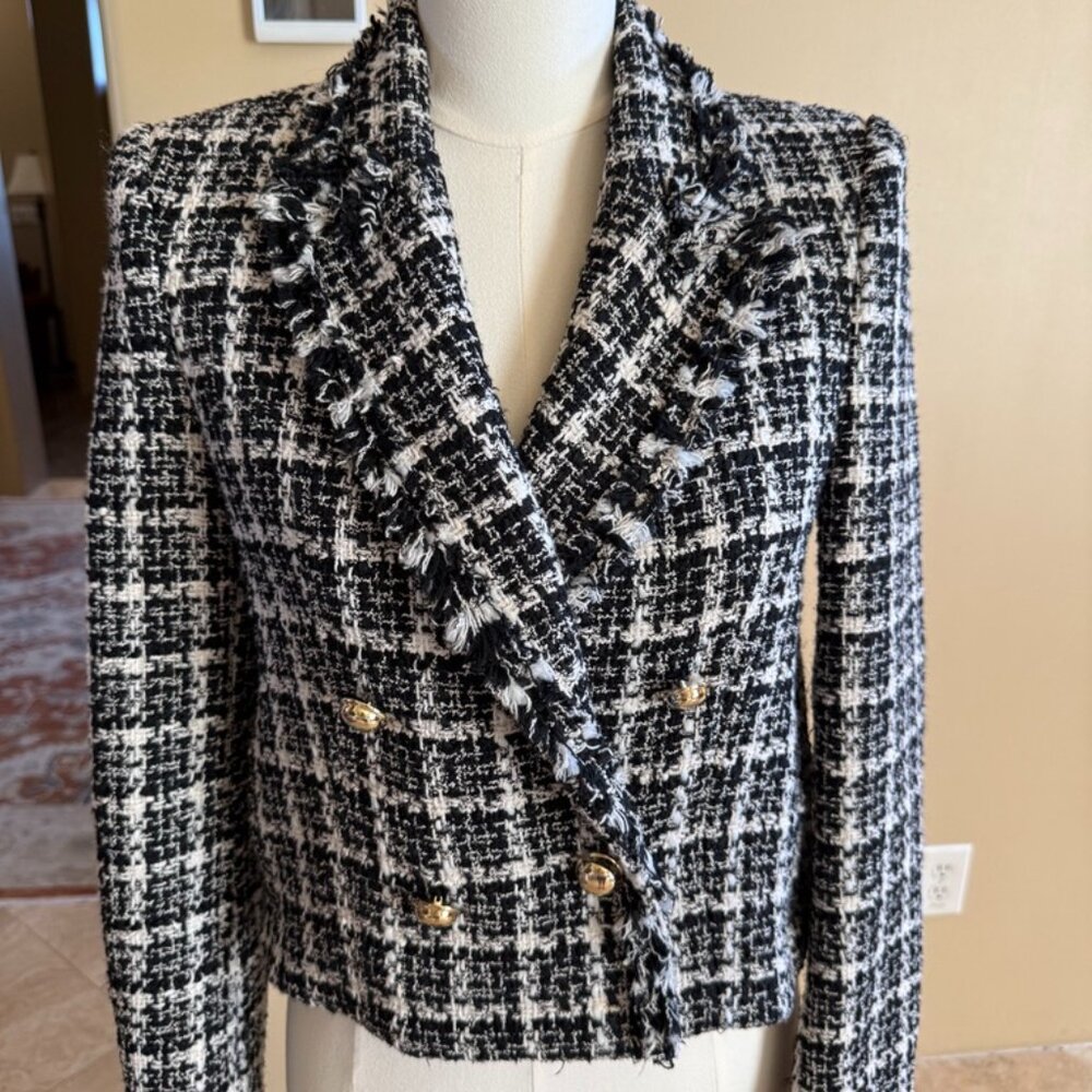 Cropped Black & White Zara Blazer, size S